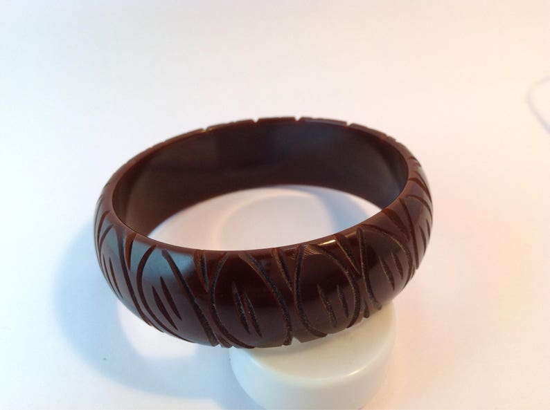 Bakelite bangle Bracelet carved rich chocolate brown image 2