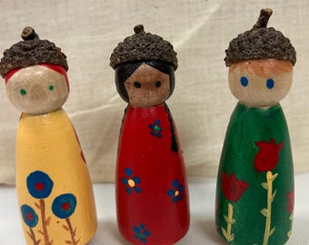 Peg Dolls with Acorn Hats Handpainted Peg Doll Set