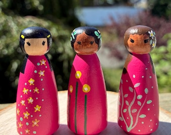 Pink Floral Peg Doll Set