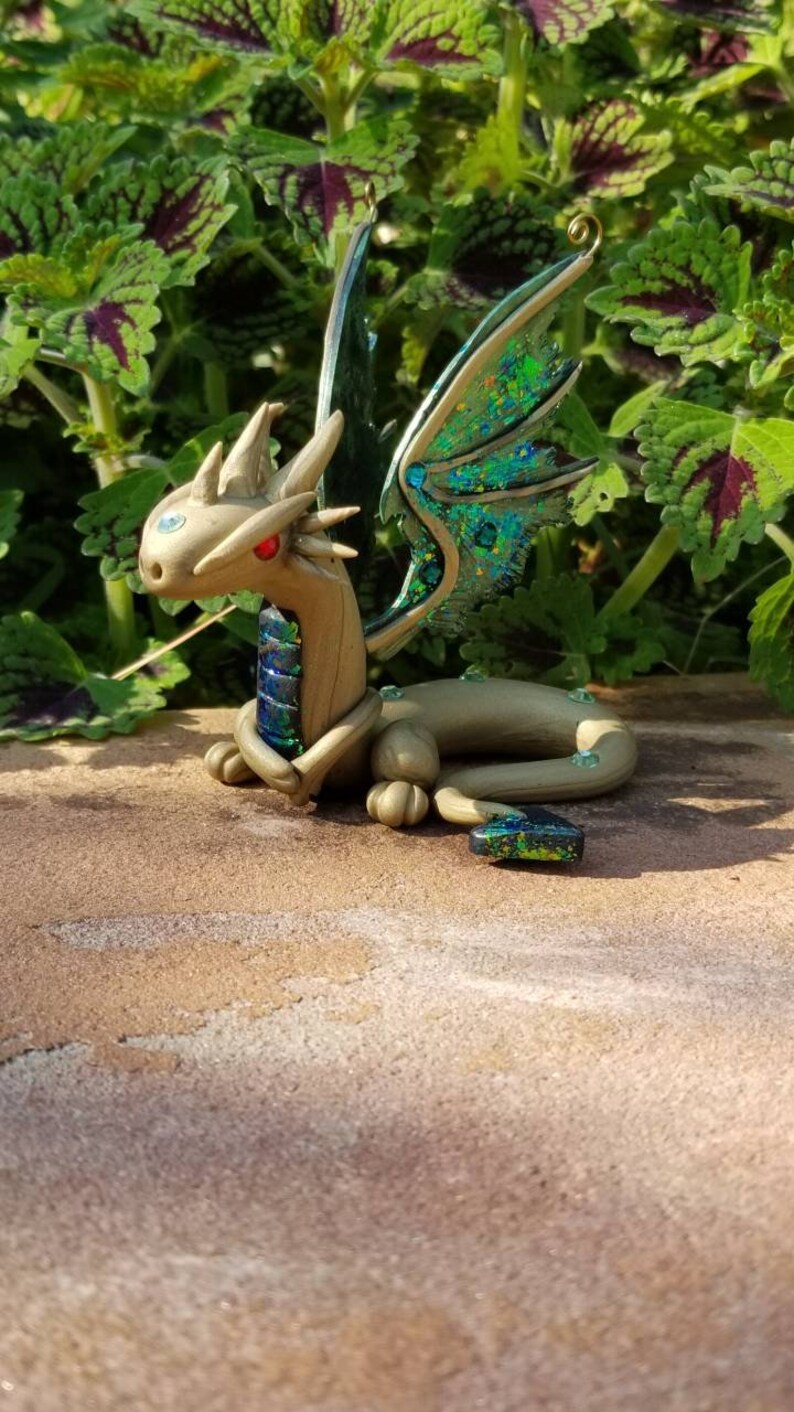 Antique Gold Dragon statue, sculpture, pâte polymère, cadeau unique