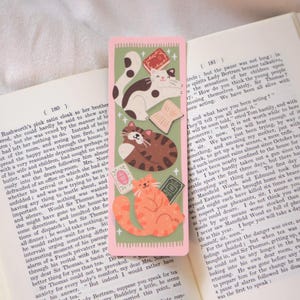 Adorable Cat Bookmark | Cat Lover Bookmark, Unique Bookmark Gift, Perfect Bookish Stocking Filler for Cat Moms, Christmas Gifts for Readers