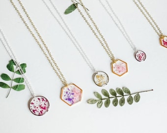 Collana Personalizzata Fiore Del Mese Di Nascita – Placcata Oro 18K – Catena Regolabile 40-45 Cm