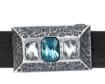 Boucle De Ceinture Tête De Mort Pirate Avec Pierres - Style Ancien Argenté - Neuf Avec étiquettes - Dimensions 8,5x6,5 Cm