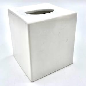 Copri scatola di fazzoletti in porcellana bianca e ceramica