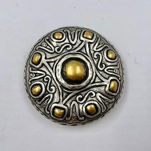 Two-tone silver/brass belt buckle