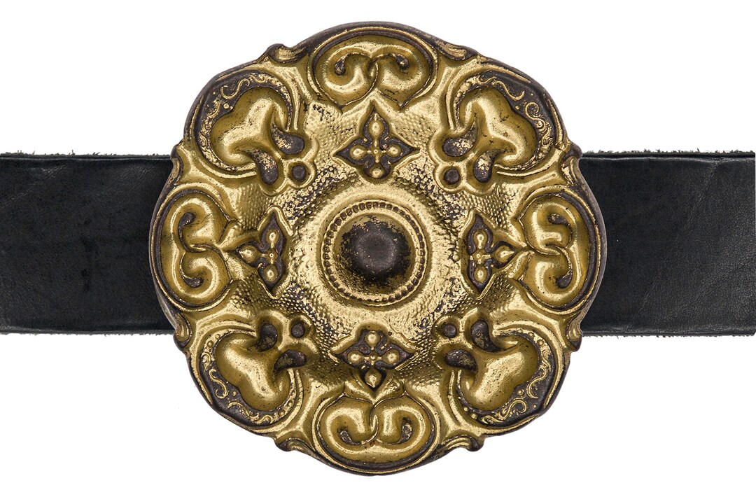Vintage Daisy Matte Gold Belt Buckle.  EC Vintage Womens 1960s Goldtone Daisy Belt Buckle - Mod Floral  main image 4