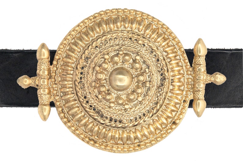 Engraved Gold Belt Buckle Compass Design with a lot of Intricate Details