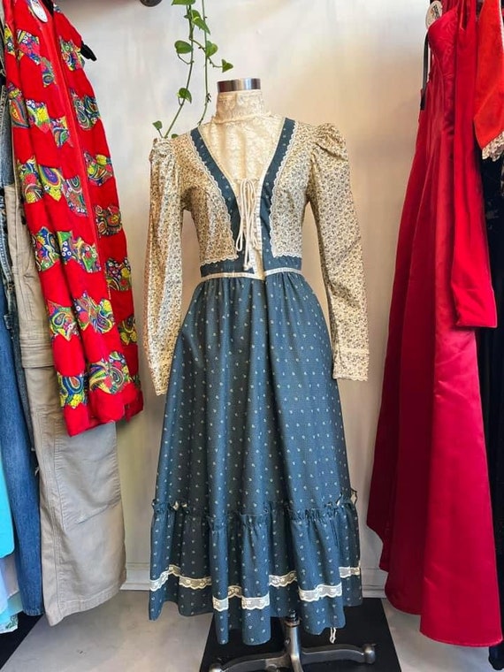 1970’s Gunne Sax Prairie Dress