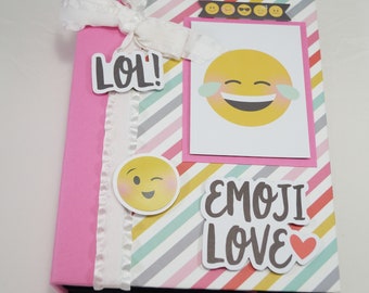 Emoji Love Scrapbook Mini Album 6x8