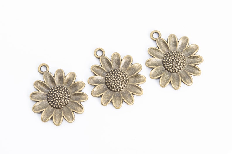 10 Pcs 30x26MM Sunflower Charm Antique Bronze Tone Zinc Alloy Metal Charm 110461-3145 image 2