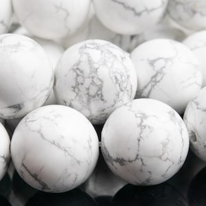Genuine Natural Howlite Gemstone Beads 15-16MM White Round AAA Quality Loose Beads (103579)