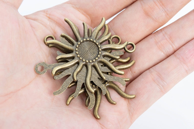 10Pcs 51x46MM Sun Charm Antique Bronze Tone Zinc Alloy Metal Charm 64897-3152 image 2