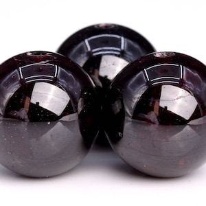 Genuine Natural Garnet Gemstone Beads 12MM Wine Red Round AA Quality Loose Beads (103355)