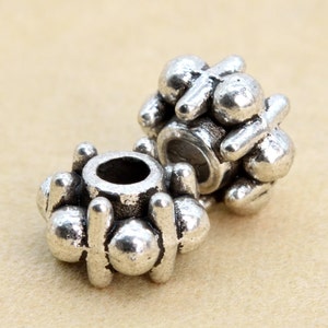 7mm Daisy Spacers with 2mm Hole, Antique Silver Jewelry Spacer Beads (30)