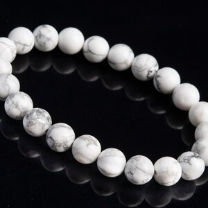 Genuine Natural Howlite Gemstone Beads 8MM White Round AAA Quality Bracelet (106636h-2023)