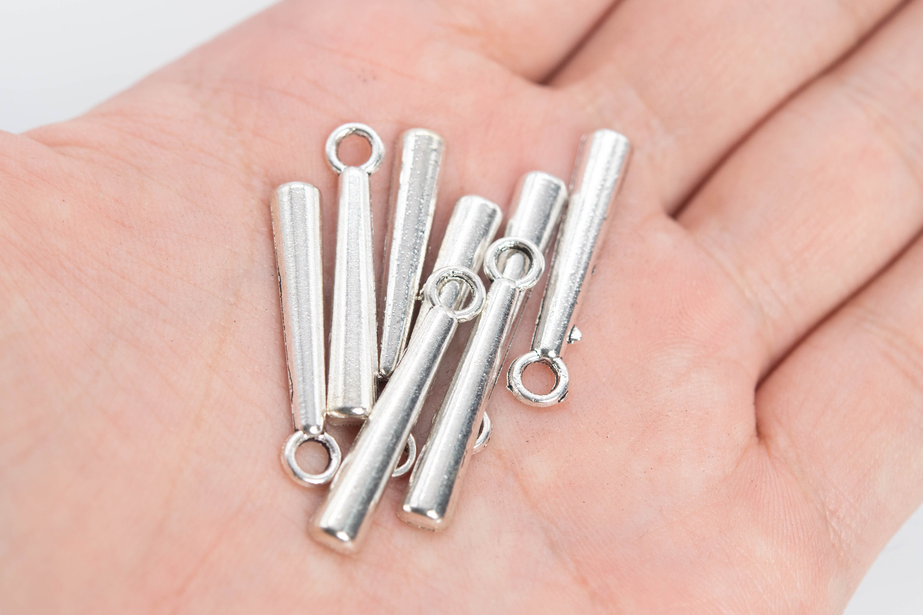 20 Pcs 26x4x1mm Stick Charm Antique Silver Tone Zinc Alloy