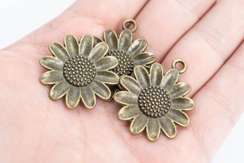 10 Pcs 30x26MM Sunflower Charm Antique Bronze Tone Zinc Alloy Metal Charm 110461-3145 image 3