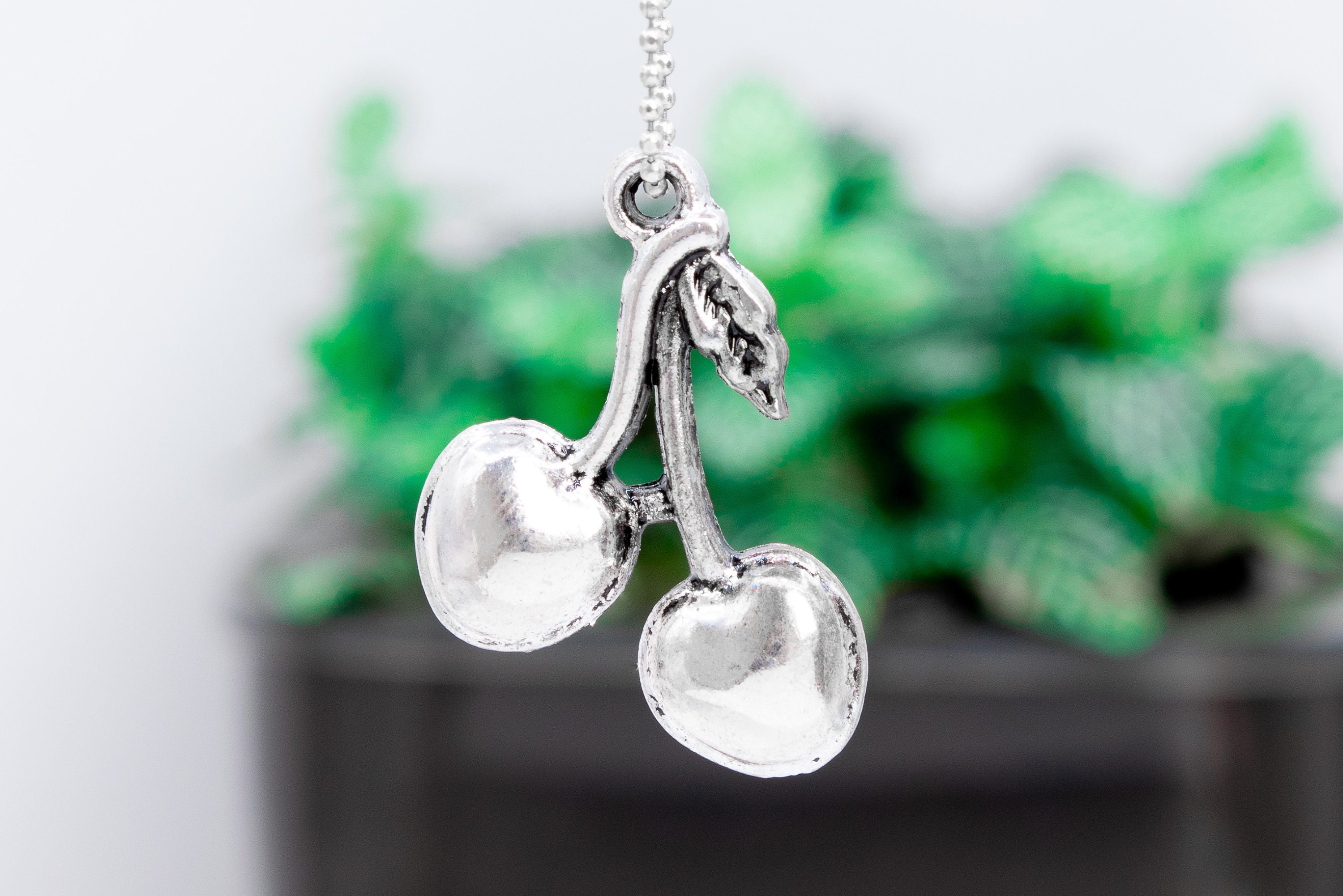 小物 yh 5 Pcs - 30x19x4mm Cherry Charm Antique Silver Tone Zinc