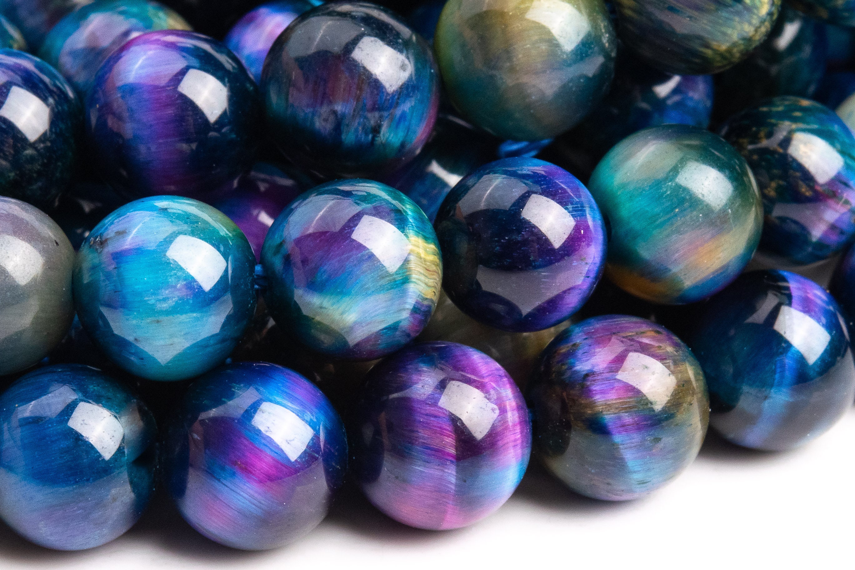 Cat Eye Beads - 8mm Round Clear with Hyper UV - Purple Taco