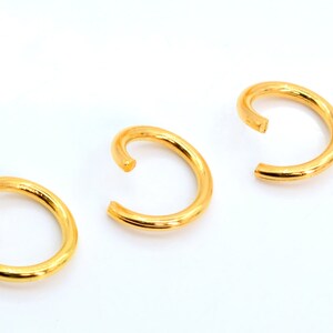 100 Pcs - 7x0.8MM Round Open Jump Ring Gold Tone Brass Jump Ring (61920-2200)