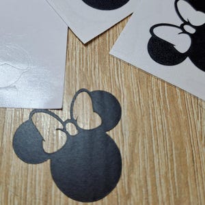 Set of 12 Minnie Mouse  Vinyl decals, Decals for cup, balloon, disney party,envelope seal. Party decor