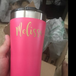 Calcomanía de vinilo con nombre personalizado para copa de vino, Calcomanía de copa de vino personalizada. fiesta de bodas imagen 2