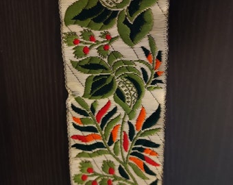 Embroidered braid gold background olive green and pale green plant motifs 5 cm