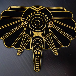 Gestickter Aufnäher mit goldenem Elefanten
