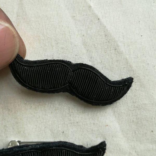 patch moustache brodee