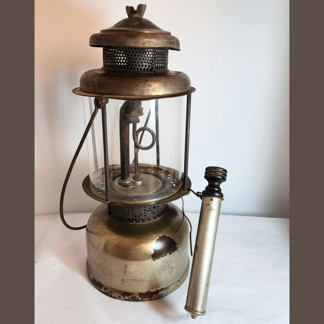 COLEMAN LANTERN 327 Dual Mantle Pressure Gas Lantern With Pump Vintage
