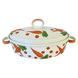 Franci Villa Vanilla Palm Beach 1.5 Qt Oval Covered Casserole Polka Dots and Carrots