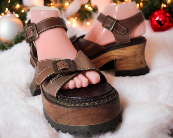 Brown chunky platform heels hot sale