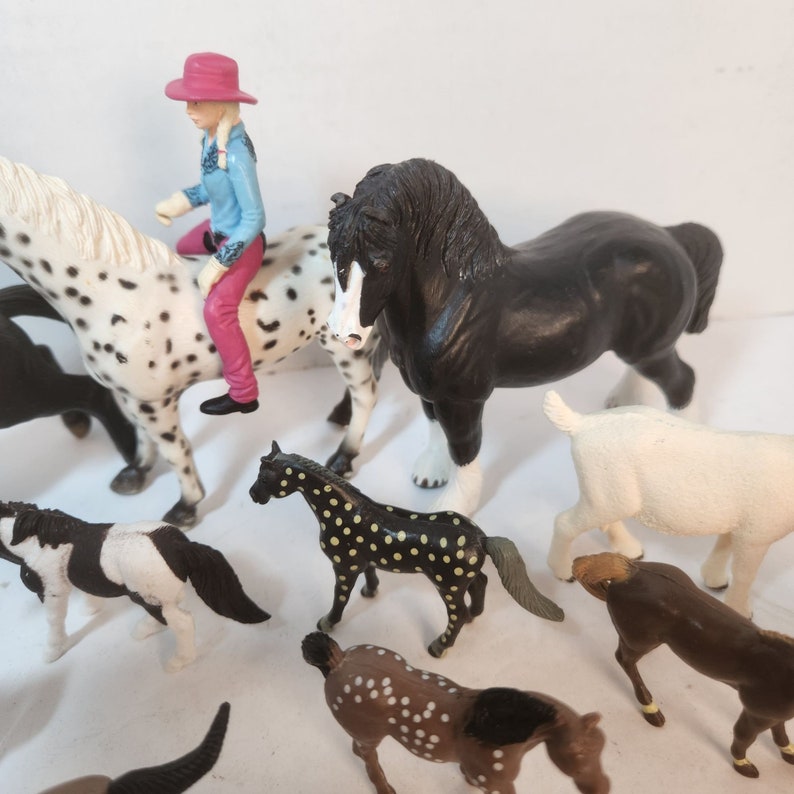 Schleich Allemagne 2005 Cheval de collection Lot de 14 figurines Barrel Racer Appaloosa Barrels Billy Goat image 6