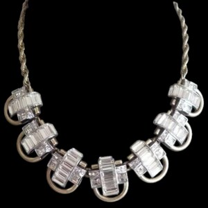 Banana Republic Signed Vintage-Style Gold-Tone Necklace w/Clear Rhinestone Accents
