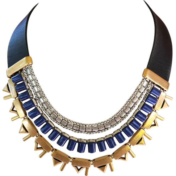 Stella & Dot Navy Bib Necklace with Coral Beads and Gold Accents Stella Dot Blue Coral Statement Necklace Gold Tone Floral  main image 4