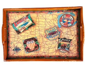 Dział 56 Amerykańska taca turystyczna Vintage Wood Travel Americana Map