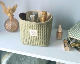Personalized honeycomb storage basket, 13x13cm, ideal for organizing changing tables, bathrooms, or bedrooms. Storage basket set.