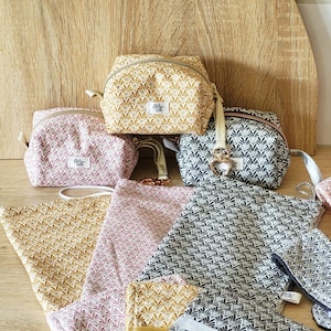 porte monnaie personnalisé, porte monnaie femme, pochette medicament, cadeau moins de 20euros, mini trousse maquillage, cadeau mamie
