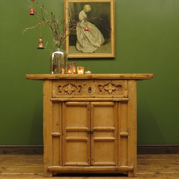 Chinese Altar Cabinet Late Qing Period 19th century cabinet