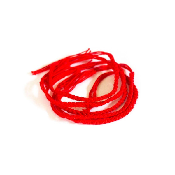 Borann "AMBOHS KRAHOM" Blessed red string | (5 pcs) Khmer Buddhist red string for Good Fortune, Luck, Protection, Prosperity