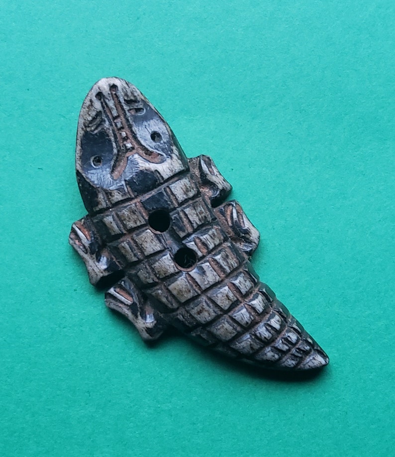 Hand crafted buffalo bone button of lizard. image 1