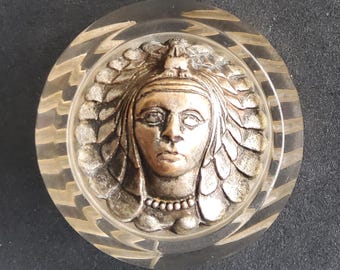 Botones de abrigo egipcios grandes de lucita vintage de los años 1920-30.