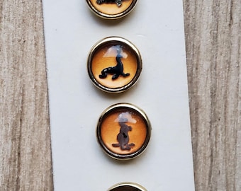 Vintage 1950's carded set of six buff Guinness buttons.