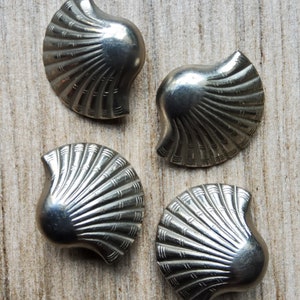 Vintage Set of Four 1920's Large Shell Buttons. - Etsy