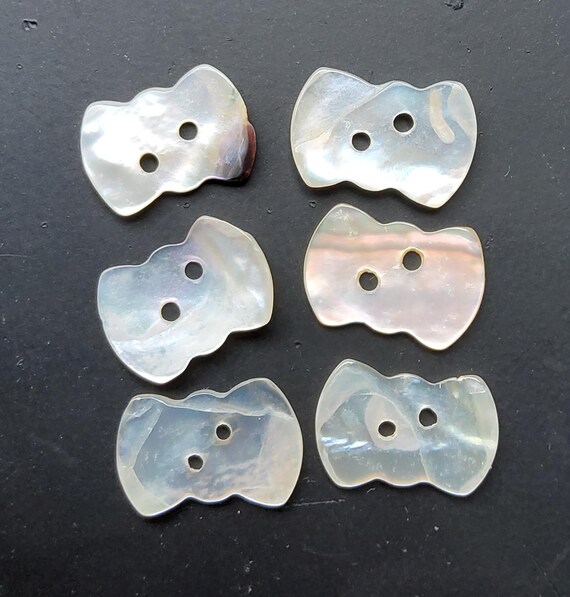25 Boutons Vintage En Nacre Naturelle - Lot Mercerie
