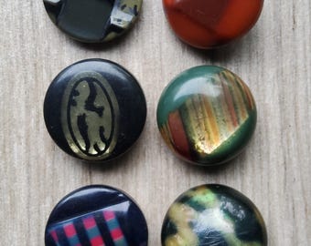 Colección vintage de seis botones de celuloide de los años 1920-30.