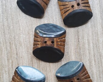 Juego vintage de cinco botones para abrigo, de madera y plástico, de la década de 1930.