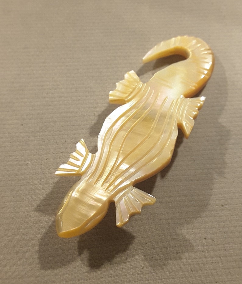 Large hand carved mother of pearl lizard button. image 3