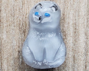Vintage hand painted moonglow glass cat button.