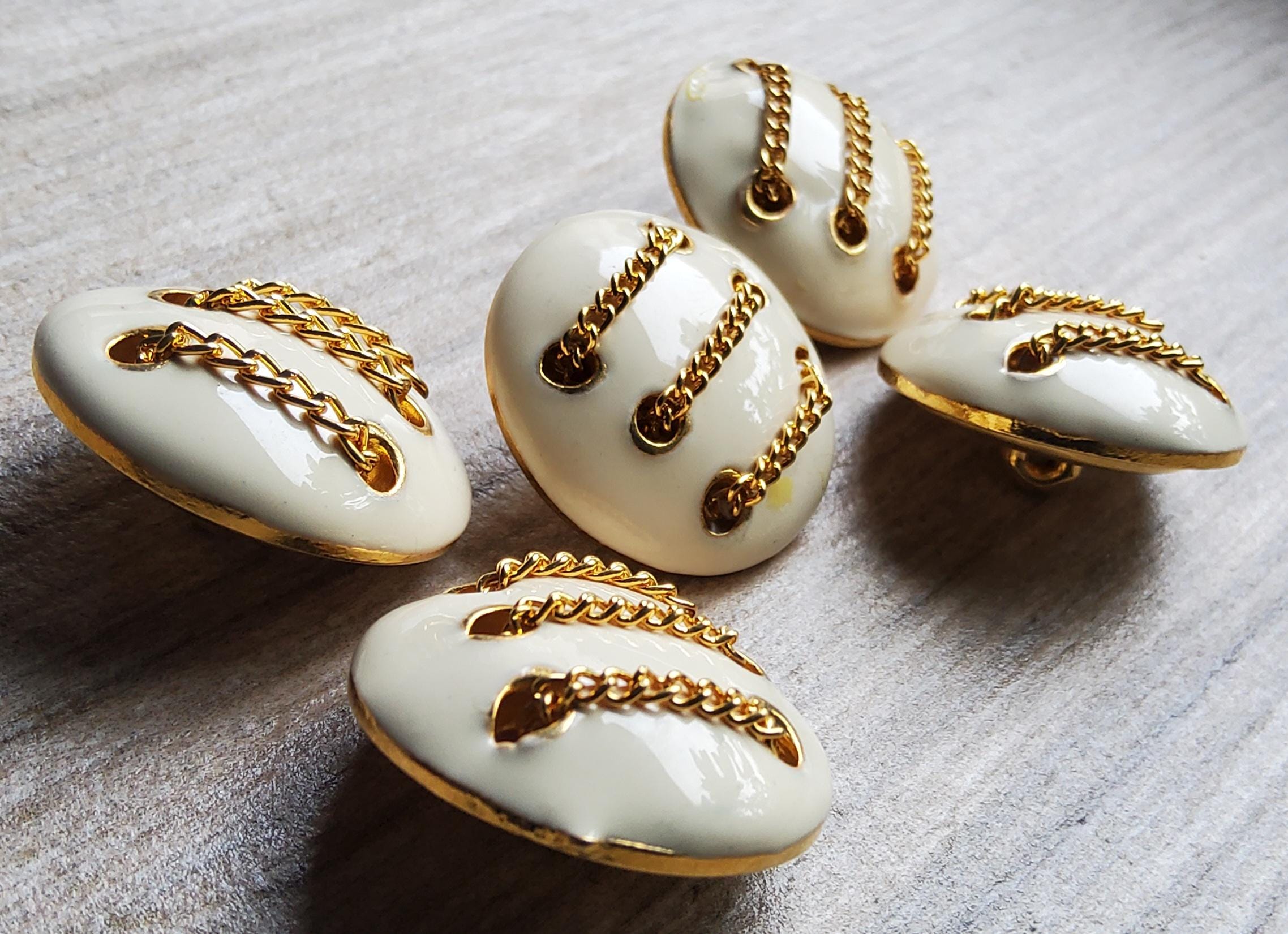 Chanel buttons - Etsy 日本